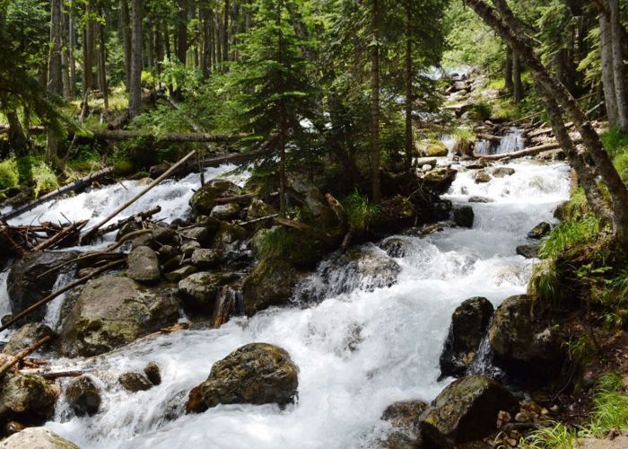 Водопад на реке Белой